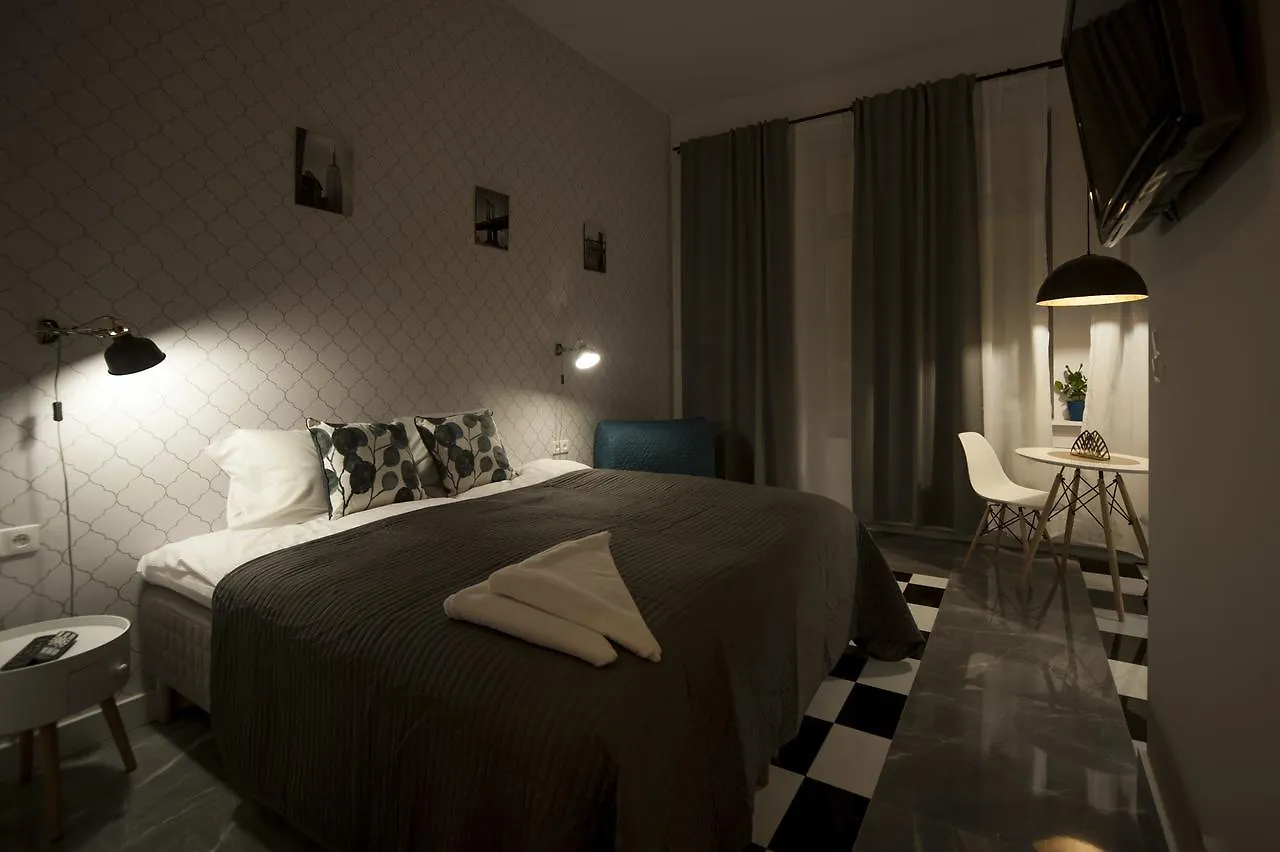 Very Berry Poznan Apartment